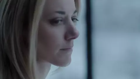 Zoie Palmer Sexy - Dark Matter (2016) s02e10