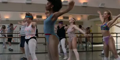 Alison Brie - Glow S01E01 (2017)