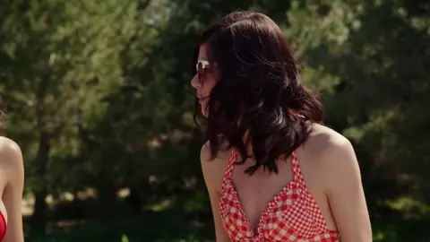Cortney Palm nude, Lexi Atkins sexy, Rachel Melvin sexy – Zombeavers (2014)