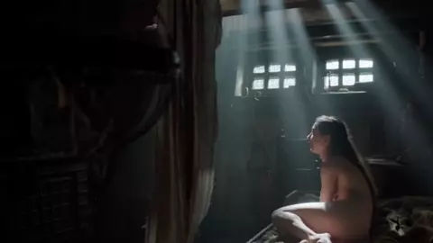 Amy Dawson - GAME OF THRONES (S02 E02)