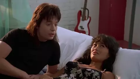 Tia Carrere Sexy - Wayne's World (1992)