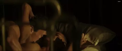 Adriana Ugarte, Berta Vázquez - Palmeras en la nieve (2015)