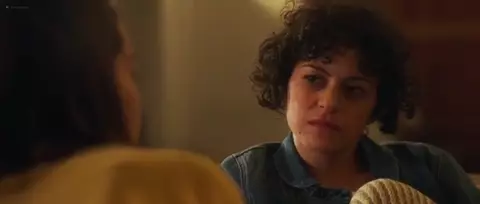 Laia Costa, Alia Shawkat nude - Duck Butter (2018)