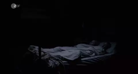 Die Familie - Lesbian Sex Movie