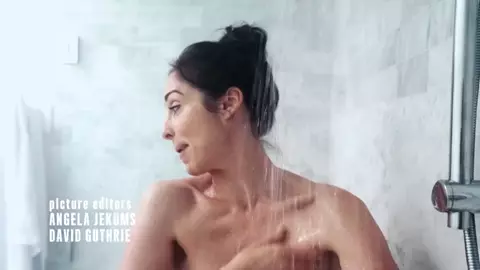 Catherine Reitman, Kendall Savage Nude - Workin' Moms s02e01 (2018)