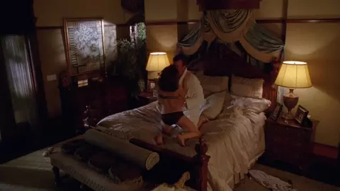 Alanna Ubach - Hung s01e07 (2009)