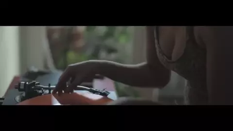 Anuncio de pechos