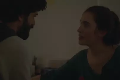 Elma Houghton nude - Desaparecer (2018)