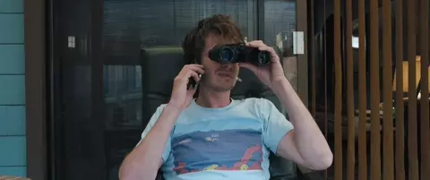 Wendy Vanden Heuvel, Riley Keough nude - Under the Silver Lake (2018)