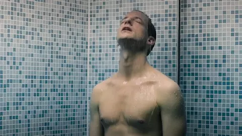 Julia Stemberger nude - M - Eine Stadt sucht einen Morder s01e03 (2019)