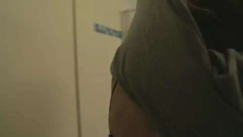 Susanne Bredehoft nude - Dunnes Eis (2018)