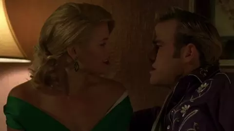 Ali Larter Sexy - Crazy (2008)