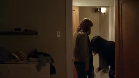 Alexa-Jeanne Dube, Kimberly Laferriere Nude - Feminin_Feminin s01e05 (2014)