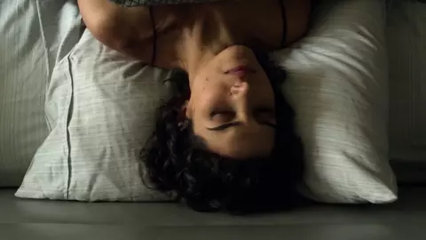 Amber Rose Revah Nude - The Punisher s01e05 (2017)