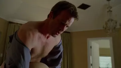 Kathryn Hahn nude – Hung s02e01 (2010)