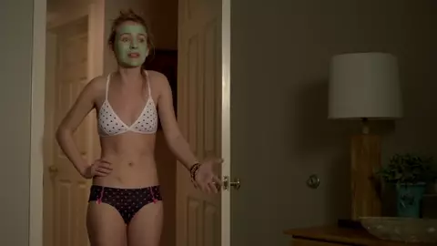 Britt Robertson nude, Gia Mantegna nude – Ask Me Anything (2014)