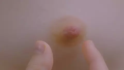 Anna Cordell Nude - Rubber Heart (2017)