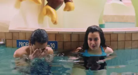 Souad Arsane nude - A genoux les gars (2018)