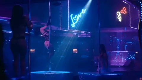 Fiorella Mattheiss nude - Rua Augusta s01e01 (2018)