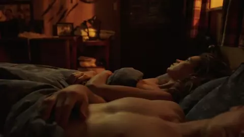 Maud Jurez naked - Le chalet s01e02 (2017)