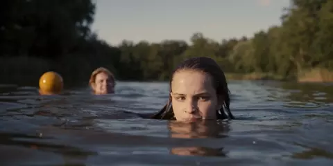 Gina Stiebitz, Lisa Vicari nude - Dark s02e06 (2019)