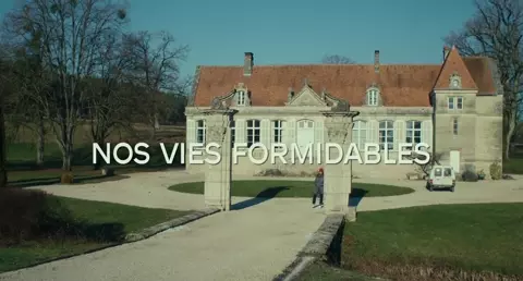 Julie Moulier nude - Nos vies formidables (2019)
