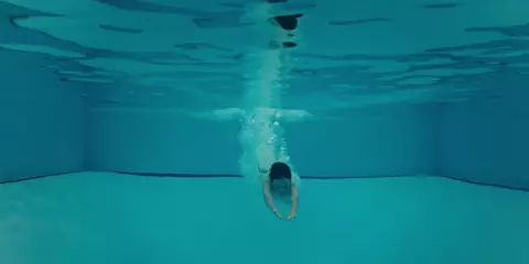 Elena Anaya nude - Jett s01e02 (2019)