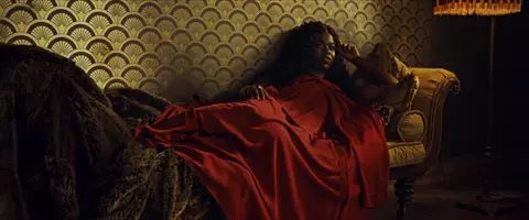 Yetide Badaki nude - American Gods s02e08 (2019)