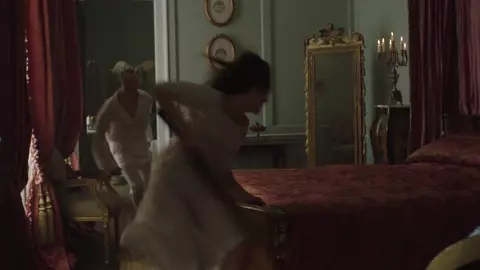 Jessica Brown Findlay, Kirsty J. Curtis nude - Harlots s03e08 (2019)
