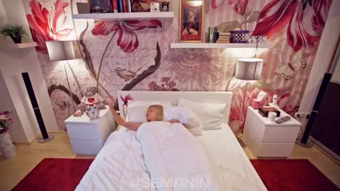 Nude Art Video - Nood Morning