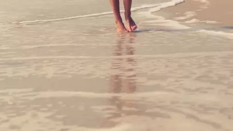 Nude Art - Girl on the Beach
