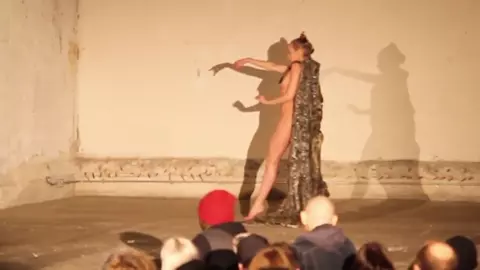 Naked on Stage - Celine Girardeau - Improvisation