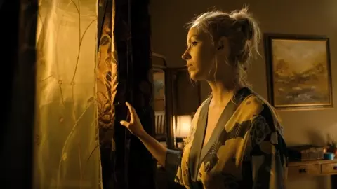 Vica Kerekes nude - Muzi v nadeji (2011)