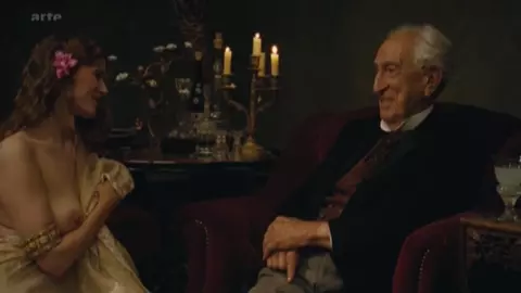 Iliana Zabeth, Celine Sallette, Hafsia Herzi, Alice Barno, Pauline Jacquardle - L'Apollonide Souvenirs de la maison close (2011)