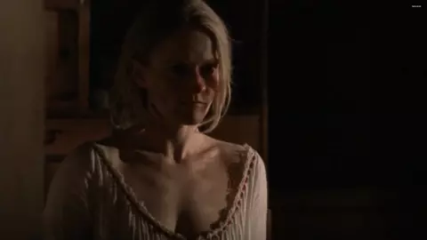 Paula Malcomson, Molly Parker, Others - Deadwood S01 (2004)