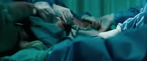 Nude Jodie Foster - The Brave One (2007)
