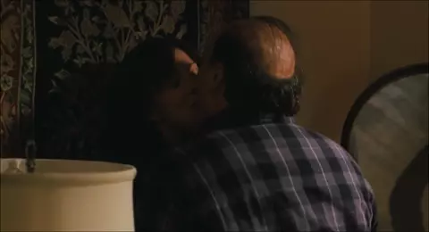 Nude Laura Linney - The Savages (2007)