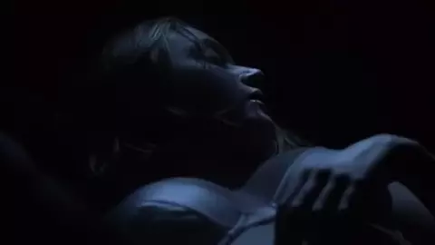 Kate Winslet hot scenes in Holy Smoke