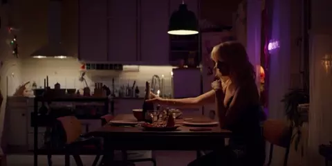 Nude Julia Ragnarsson - Fartblinda s01e01-02 (2019)