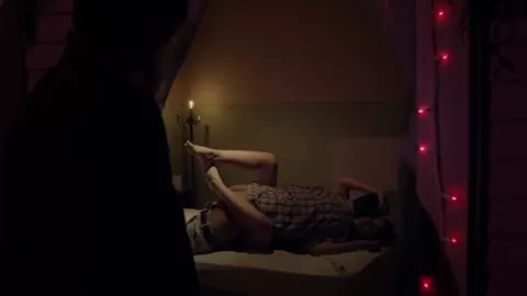 Nackte Diane Kruger, Alejandra Perez – The Bridge s01e02 (2013)