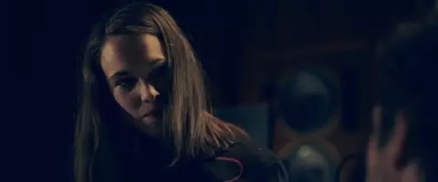 Nude Victoria Schulz - Electric Girl (2019)
