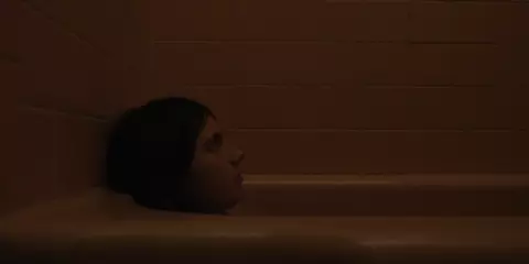 Nude Nell Tiger Free - Servant s01e01 (2019)
