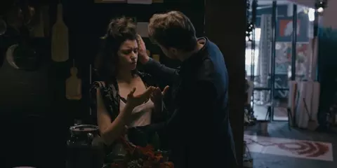 Nude Beren Saat - The Gift s01e01 (2019)