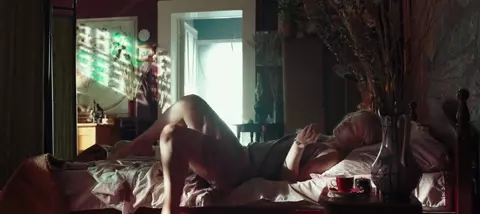 Nude Yuliya Peresild, Yuliya Snigir, Anna Chipovskaya - Konec sezona (2019)