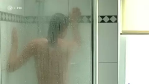 Nackte Anja Kling, Lea Mornar - Mord in Ludwigslust (2012)