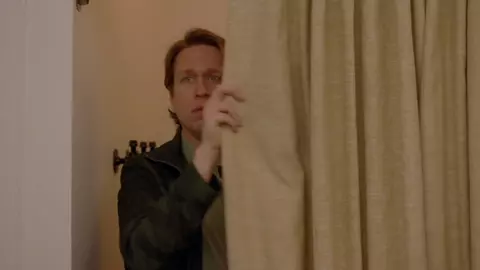 Madeline Wise nude - Crashing s03e02 (2019)