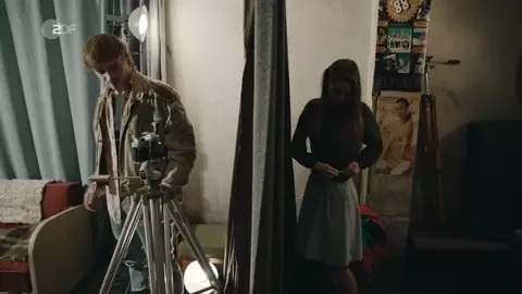 Farina Flebbe naked - Walpurgisnacht - Die Mädchen und der Tod (2019)