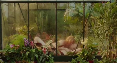 Olivia Lonsdale, Sytske van der Ster nude - Botanica (2017)