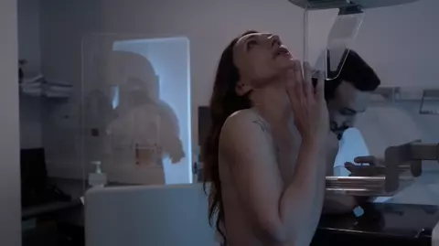 Natacha Lindinger nude - Sam-s03e01-07 (2019)
