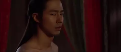 송지효 Ji-hyo Song nude expose skinny body and gets nailed by emperor in Korean film